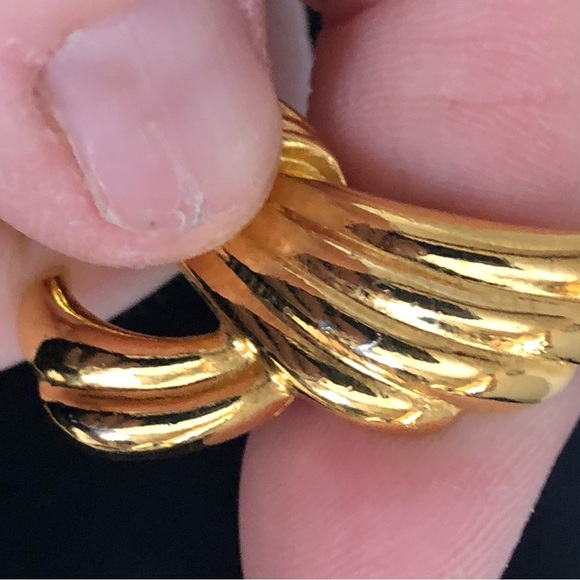 Vtg Gold Tone Abstract Brooch - Picture 10 of 10